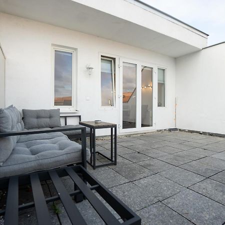 Belvedere Terrace Apartment: Central Vienna Retreat Exterior photo