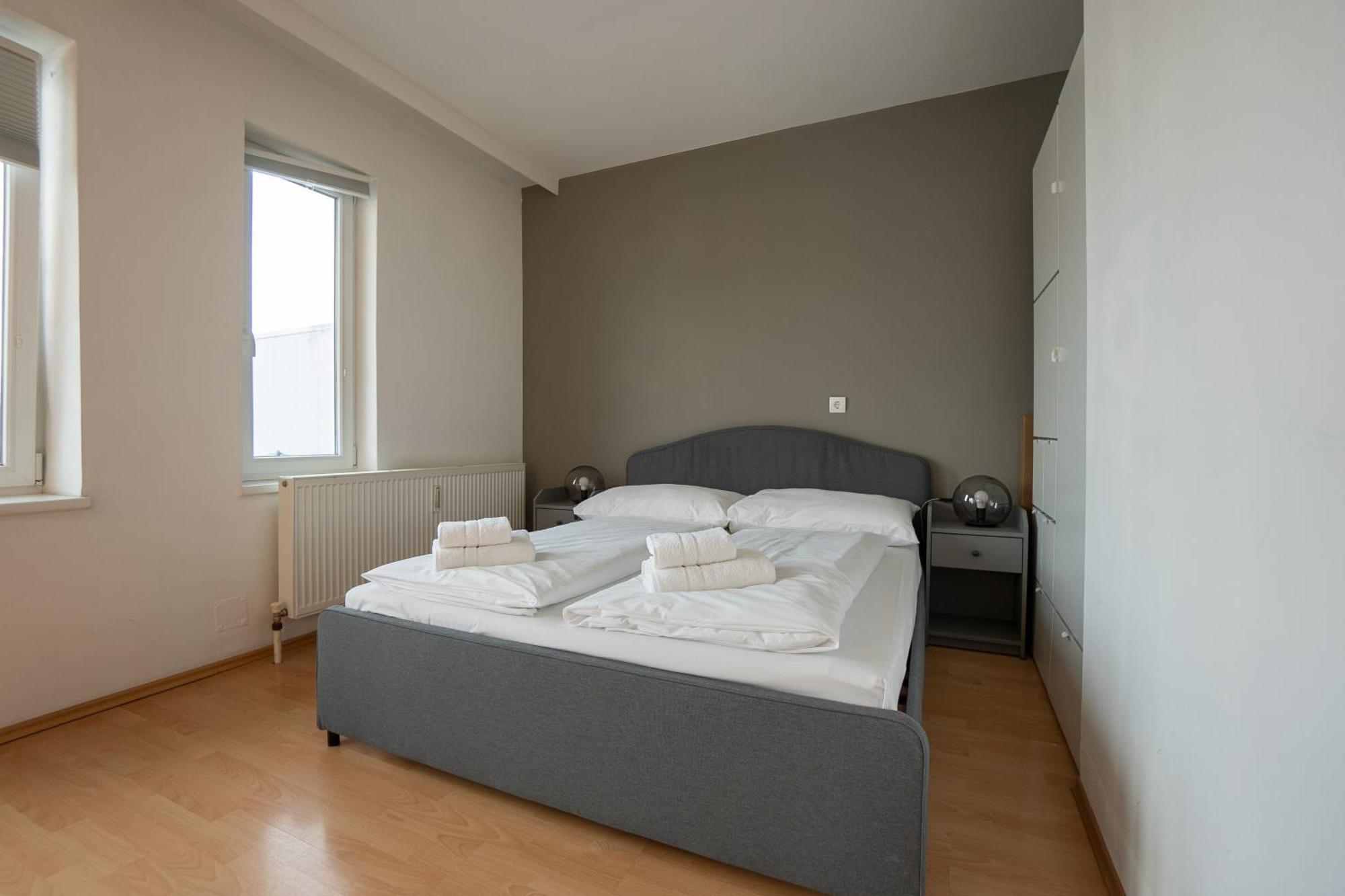 Belvedere Terrace Apartment: Central Vienna Retreat Exterior photo